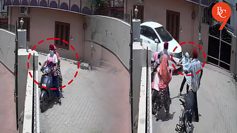 Mohali Horror: 4-Year-Old Girl Kidnapped in Broad Daylight as Grandparents Battle Abductors, CCTV Footage Emerges
