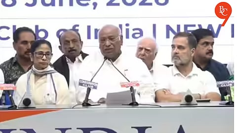 INDIA Bloc Reaches Consensus on 5 Key Issues After Education Minister’s Resignation and Letter to CJI Over SIR