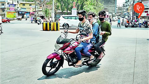 Punekars Demand Crackdown on Triple Riding, Wrong-Side Driving, and Vehicles Without Number Plates