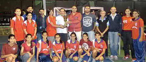 Defending champions retain b-ball titles
