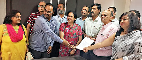 Citizens sign petition to reserve garden area of Murkute garden
