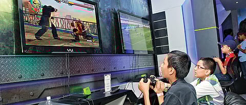 Mobiles, no threat to gaming zones