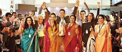 Mission mangal: Finding their own space (Reviews)