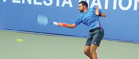 Arjun Kadhe outlasts Yugal Bansal to make it to 3rd Rd