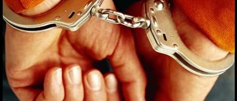 3 held for robbing youth