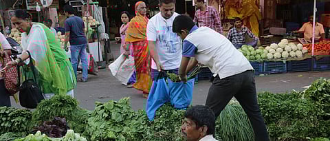 Customers struggle to switch to use of cloth, paper bags