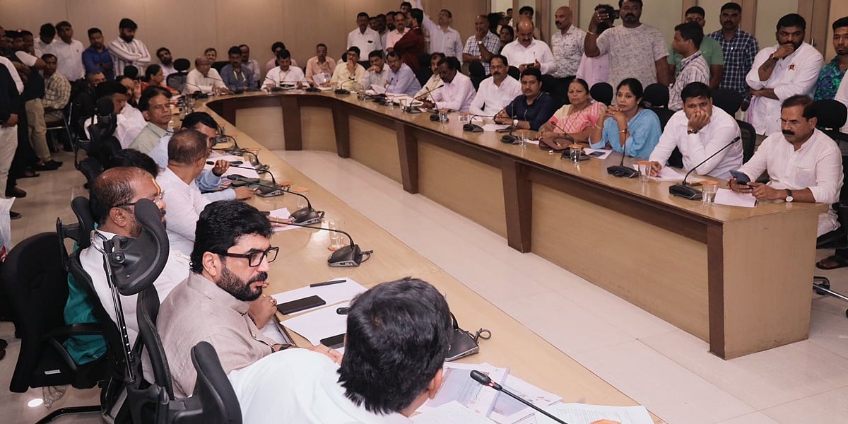 Rewiring Scam: ₹15 crore paid by PMC to contractors sans work ...