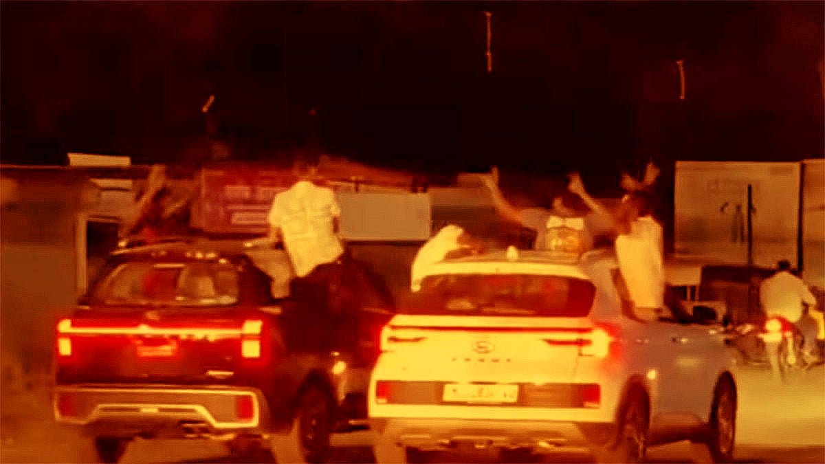 Dangerous Stunts on Pune-Solapur Highway: Seven Booked by Indapur ...