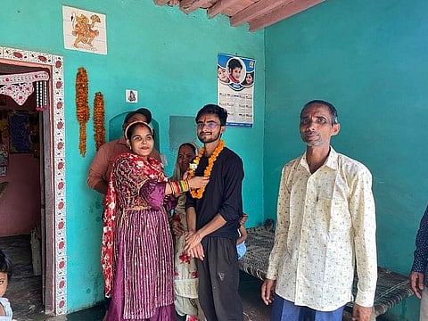 दलित मजदूर के बेटे ने की यूपीएससी परीक्षा पास, इन चुनौतियों और संघर्षों के बाद मिली सफलता...