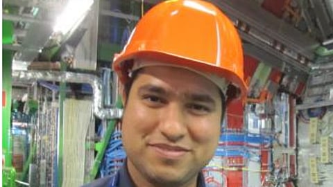 साक्षात्कार के बाद पैनल ने डॉ. कुमार को "अनुपयुक्त" घोषित किया और उनके दो जूनियर सहयोगियों को पदोन्नति दे दी।