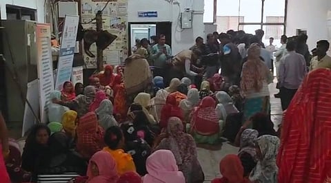 छतरपुर नगर पालिका में सफाई कर्मचारियों का 11 माह का एरियर अटका