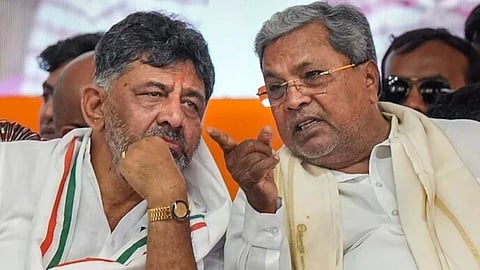 Karnataka Politics: सिद्धारमैया vs डीके शिवकुमार! OBC सम्मेलन से मिले नेतृत्व परिवर्तन के संकेत