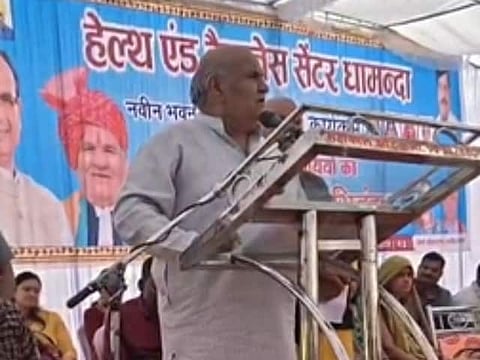 MP लाड़ली बहनों पर सियासत की सख़्ती! मंत्रियों के बयानों से उठा डर का सवाल, अब राजस्व मंत्री ने मंच से धमकाया
