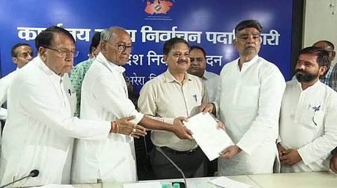 मतदाता सूची में फर्जीवाड़े के आरोप, भोपाल में एक ही पते पर दर्ज मिले दर्जनों नाम