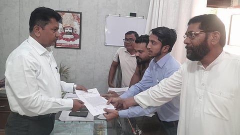 मवाना में दिव्यांगों को राजनीतिक आरक्षण देने की उठी मांग। जन सहभागिता फाउंडेशन ने CM योगी को ज्ञापन सौंपकर नगर निकायों में हिस्सेदारी मांगी है।