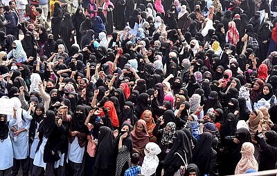 Muslim girls from the Gangapole school protested, blocking roads and demonstrating at the Subash Chowk police station in Jaipur on January 29.