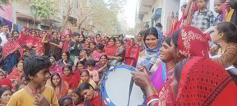 Almond workers on Strike in Karawal Nagar, North-East Delhi