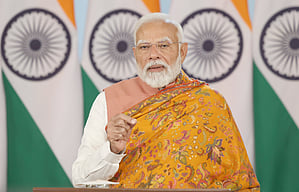 Modi's Bhopal Visit: Extended Meeting with Party Leaders and Major Healthcare Project Inauguration Ahead of Global Investors' Summit