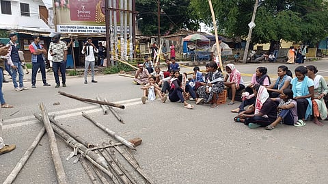 Jharkhand bandh over tribal religious sites hits normal life, roads blocked across state 