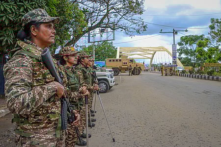 Manipur govt suspends Net services in five districts after tension erupts 