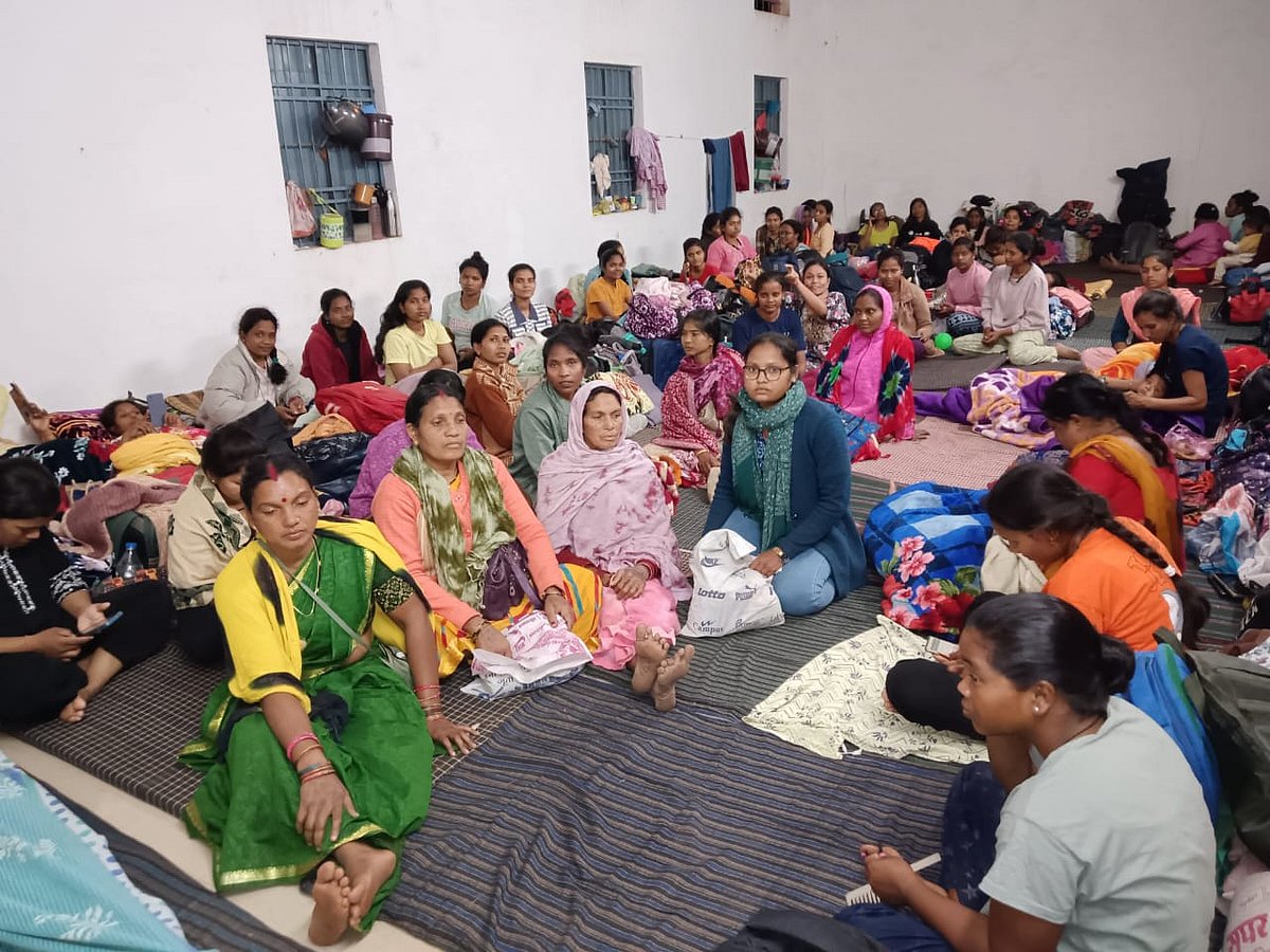 What Drives Chhattisgarh's Assistant Teachers to Brave Cold and Hunger ...