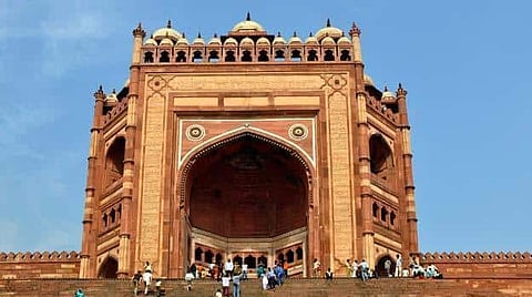 Except For Taj Mahal, Major Tourist Draws To Reopen In Agra From September 1
