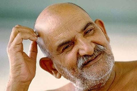 नीब करोली बाबा की अनंत कथाएँ : दिगम्बर रूप मे बाबा 
