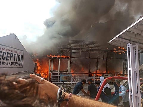 माता वैष्णो देवी परिसर में कल रात भीषण आग लगी, कैश काउंटर जल कर खाख 