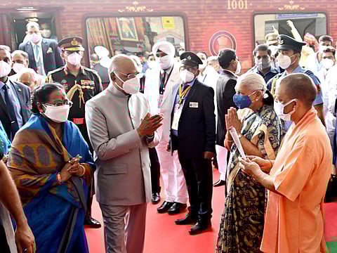 Governor, Chief Minister Welcome President At Charbagh Railway Station On His Arrival In Lucknow  