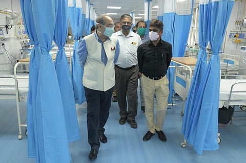 AMU Vice-Chancellor Inspects Ramped Up JNMC Covid Facilities