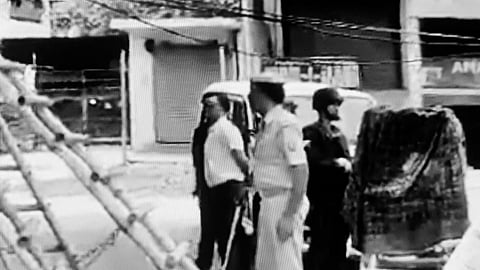 Terror Suspected To Be Holed Up Inside House In Lucknow's Dubagga, ATS Cordons Off Area  
