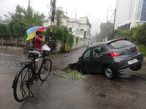 Road near the Press Club and Gemini Hotel in Lucknow