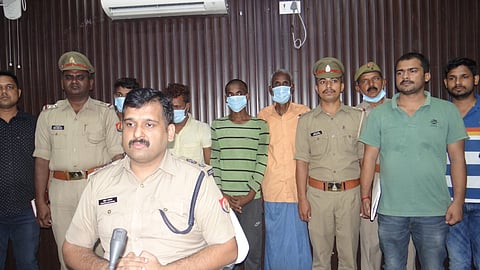 भूत, प्रेत के अंधविश्वास में पड़कर झाड़ फूंक करने वाले की सुपारी देकर कराई गई हत्या का पर्दाफ़ाश चार आरोपी गिरफ्तार 