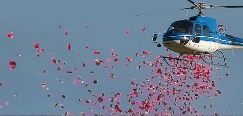 महाकुम्भ के दौरान संगम तट पर आकाश से होगी पुष्प वर्षा 