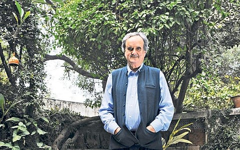 Veteran Journalist Sir Mark Tully Passes Away at 90