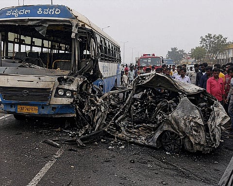 Fiery Car-Bus Crash Kills Six in 
Karnataka’s Yadgir District