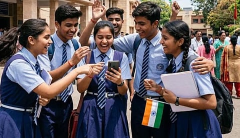 उत्तर प्रदेश माध्यमिक शिक्षा परिषद का रिजल्ट जारी, 10वीं में 90.42% और 12वीं में 80.38% पास