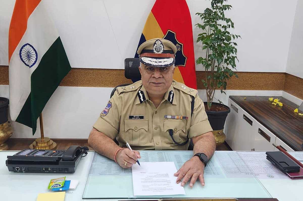 Telangana police intensify probe into phone tapping case - Vimarsana News