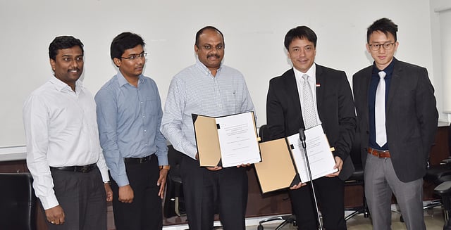 Contract signed between APCRDA and Singapore Cooperation Enterprise