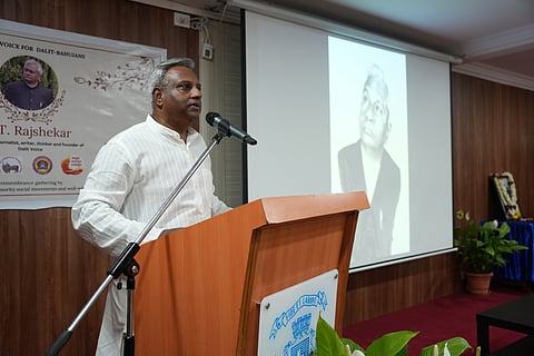Salil Shetty, a renowned human rights activist and son of the late journalist and thinker VT Rajshekar, speaks at a remembrance gathering for his father.