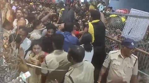 Huge crowd at Tirumala temple in Andhra Pradesh's Tirupati district. Policemen can be seen trying to control the situation.
