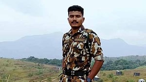 Jayasoorya in a camaflouge uniform