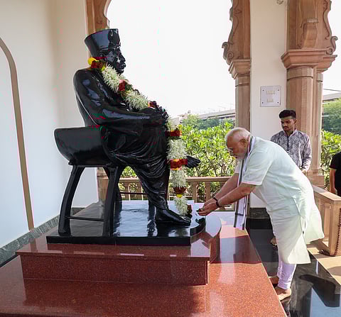 Prime Minister Narendra Modi in Rashtriya Swayamsevak Sangh (RSS) headquarters in Nagpur