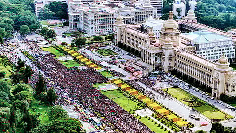 Crowd gathered In front of Vidhana Soudha in Bengaluru