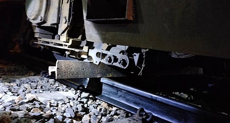 Narrow escape for Madras HC judges as Yercaud Express hits iron rod on track