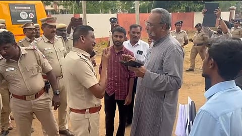 Jeyaraj-Bennix custodial deaths: Activists barred from visiting Sathankulam police station
