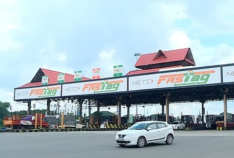 Image featuring Paliyekkara toll plaza