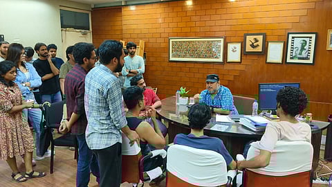 SRFTI students protest, gheroeing the VC's office