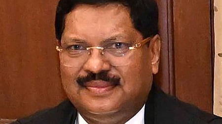 Object-throwing attempt: CJI Gavai declines action, SC bar body urges contempt proceedings