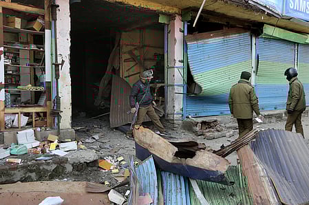 9 killed, 29 injured in blast in J&K’s Nowgam police station 